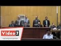 بالفيديو قاضى أنصار الشريعة يحرك دعوى إهانة المحكمة ضد المتهمين لتذمرهم فى القفص
