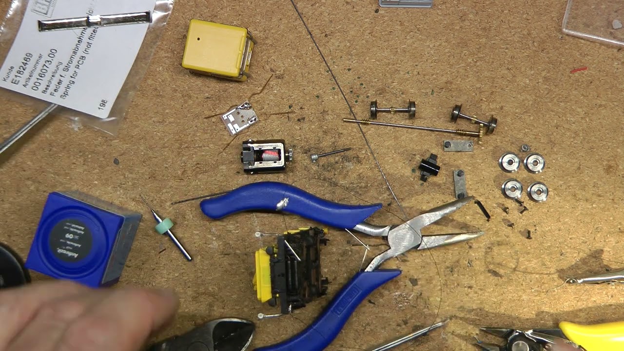 Wolfgangs Märklin Modellbahn  Brawa Klv 53 bekommt licht