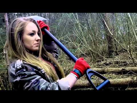 Crystal Castles - "PLAGUE" Music Video
