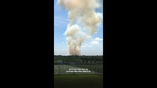 The Annual Sugarcane Burning in Florida Involves Stark Injustices
This long-standing practice, which is no longer used by other major producers like Brazil, is a reminder that whats legal is not always just. Read more of this shocking piece from @sierramagazine at the 🔗 https://bit.ly/3Vvh7M0
✍️ Cynthia Barnett
📸 Rose Marie Cromwell The Annual Sugarcane Burning in Florida Involves Stark Injustices