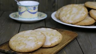 Овсяное печенье с корицей и лимонной глазурью Овсяное печенье с корицей и лимонной глазурью