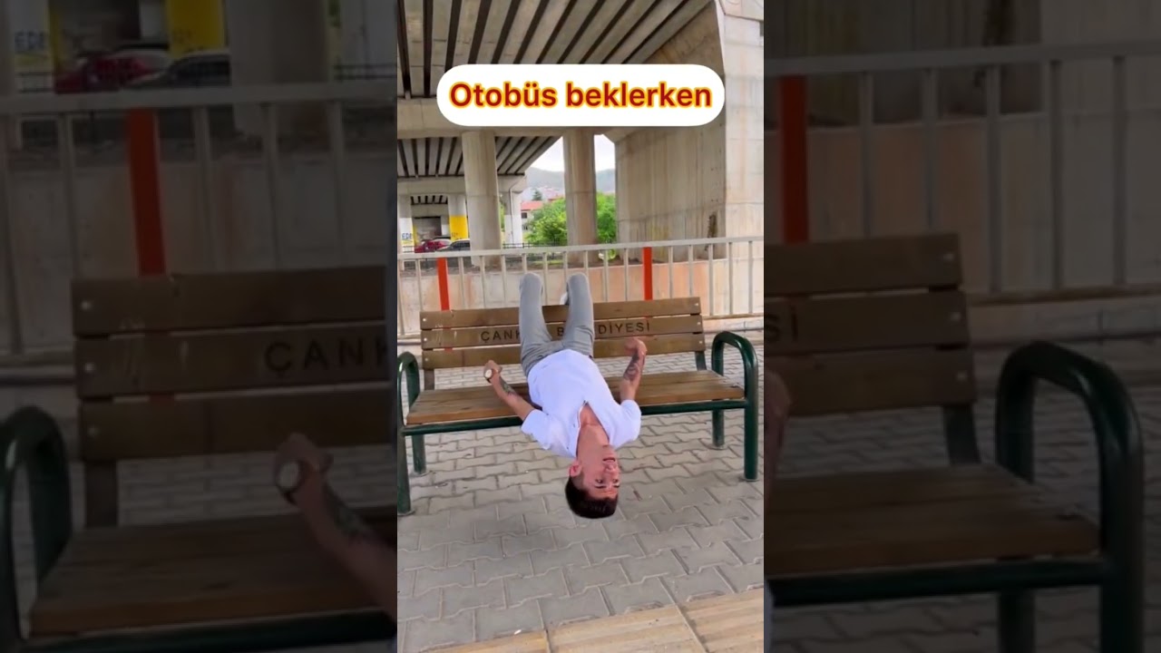 Otobus beklerken😅