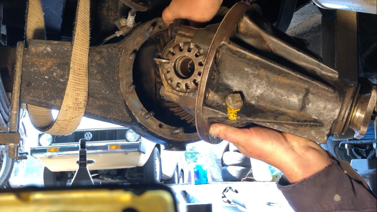 Broken diff replacement Land Rover series 2A diesel petrol repair ...