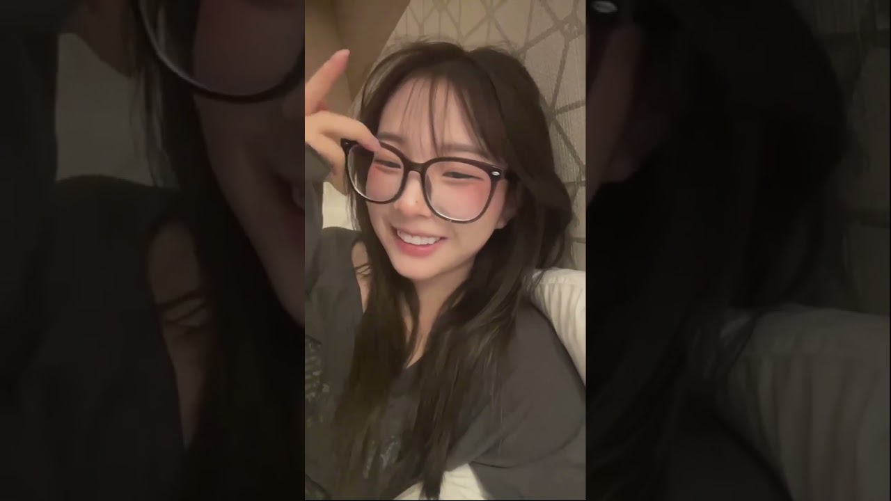 ENG SUB] 250904 tripleS's Hayeon 6th Cosmo Live - YouTube