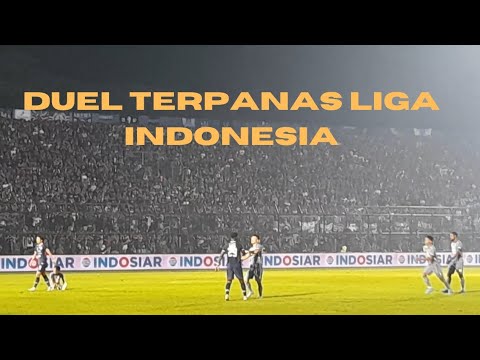 Panas!! Momen Duel Sengit Pemain Arema FC VS Persebaya Surabaya