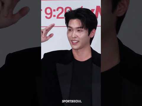 <strong>이시우</strong>, 사랑받는 훈남 교생 선생님 #LeeSiwoo