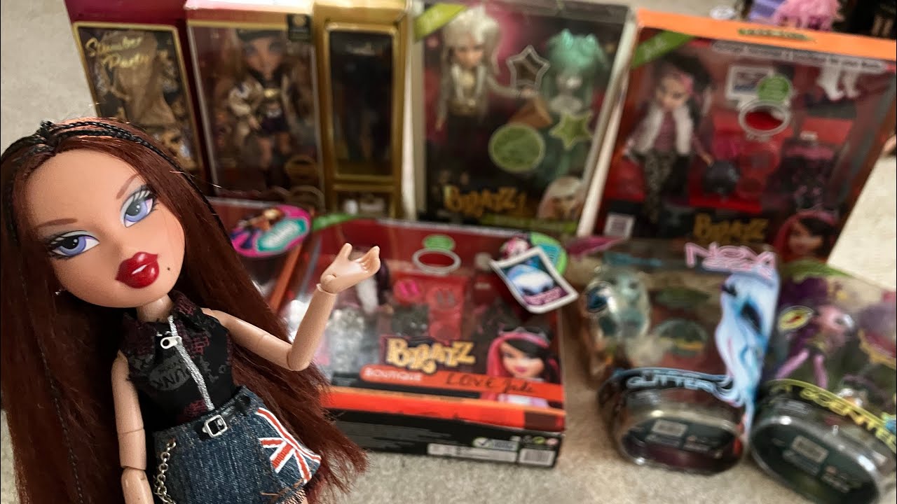 A TOUR OF LIZZIE'S DOLL ROOM! Doll Collection Update 44k
