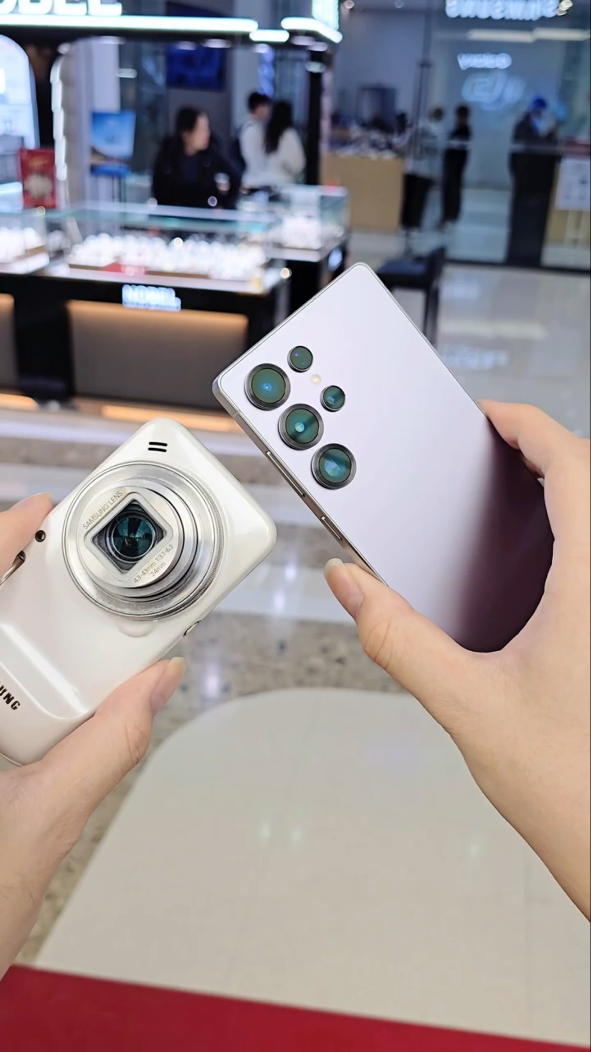 The old flagship PK new flagship! Galaxy S4 Zoom vs Galaxy S25 Ultra 10x telephoto comparison!