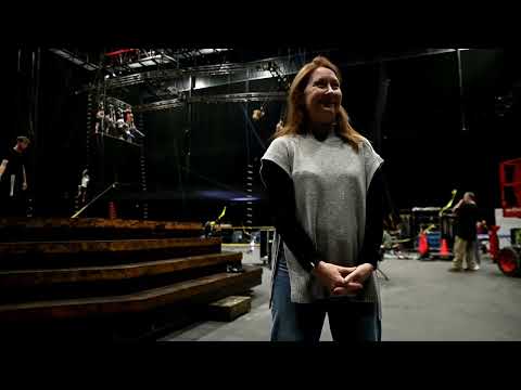 Behind The Scenes at Cirque Du Soliel's Alegría: In a New Light