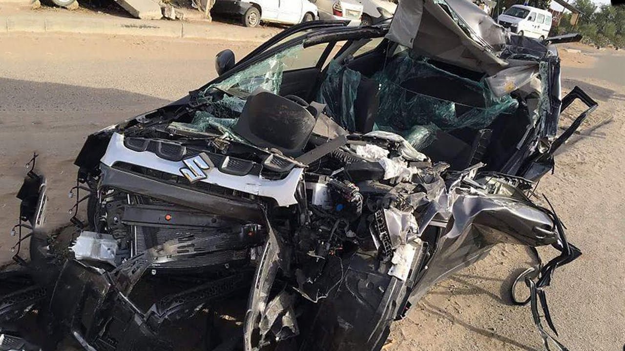 Latest Car Accident of Maruti Suzuki Vitara Brezza in India - Road - Crash - Compilation 2016 - 2017