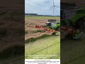 Combine Harvester Rolling Through the Field – Massive Crop Harvest 🌾🚜
