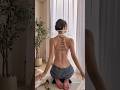 後ろ姿くびれたいなら、寝たままパジャマで背中ストレッチ3選✨👇want a hourglass?