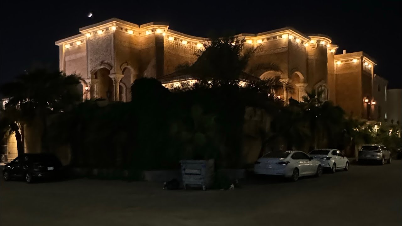 للبيع قصر الاحساء  مساحة 1365م تواصل معنا عقاري الاحساء بومحمد 0501909979