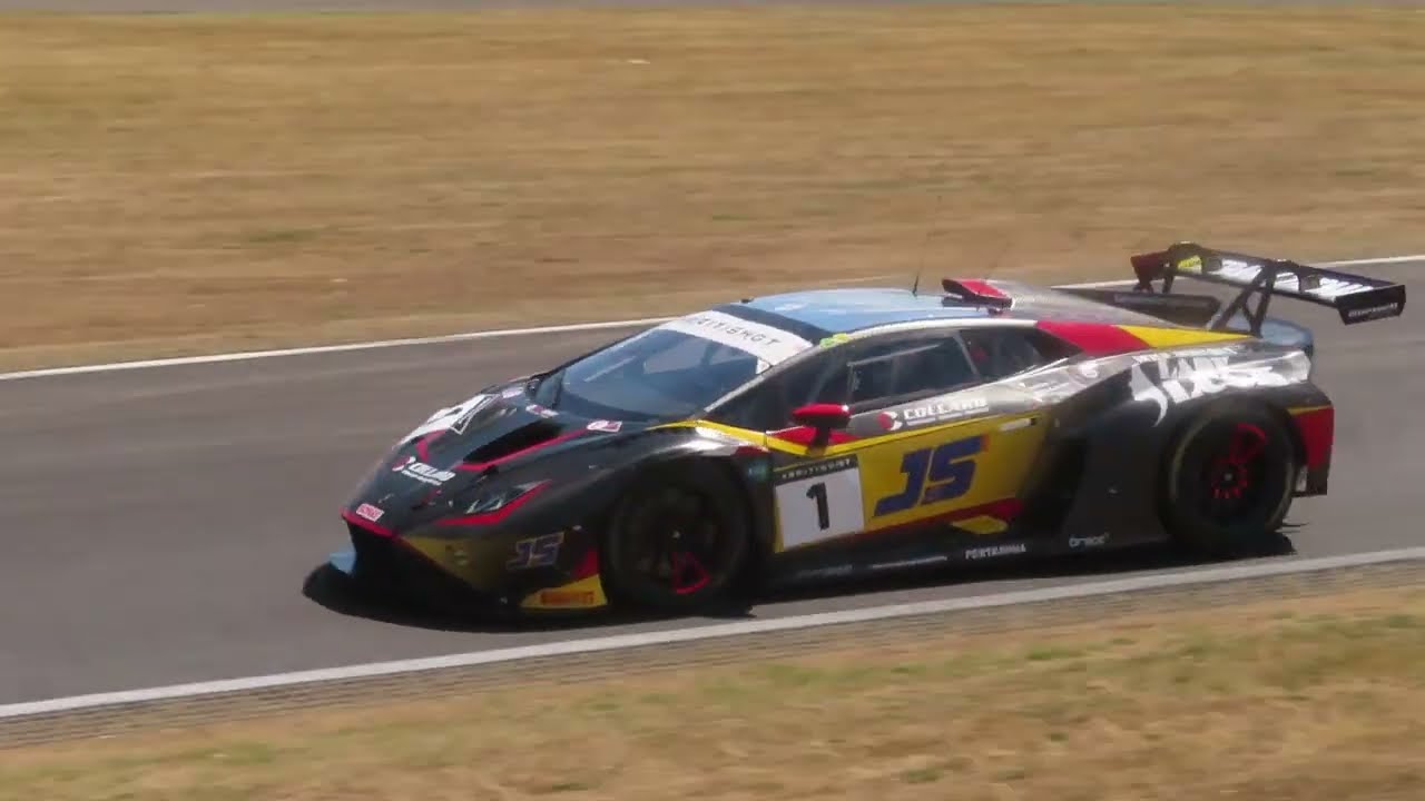 LAMBORGHINI HURACAN GT3 BARWELL MOTORSPORT
