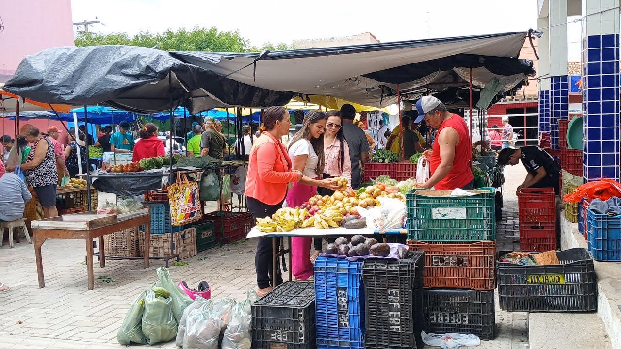 FEIRA LIVRE EM CARNAUBAL CEARÁ DIA 06/03/26