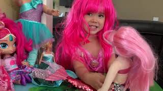 Sarah pretend play dress up Princess Aurora and play with her Dolls .... screenshot 3