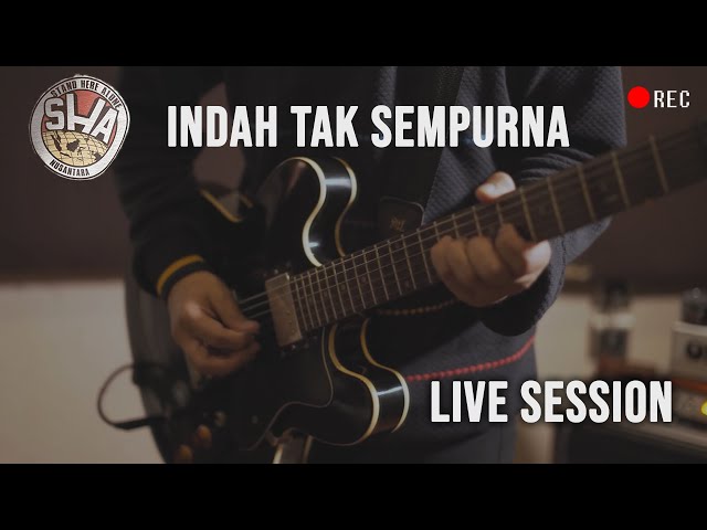 STAND HERE ALONE   INDAH TAK SEMPURNA LIVE SESSION FULLBAND class=