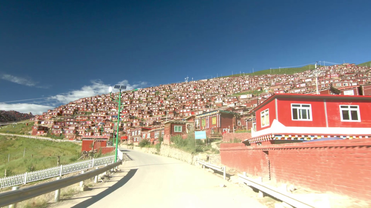 Sertar Larung Wuming Buddhist Institute