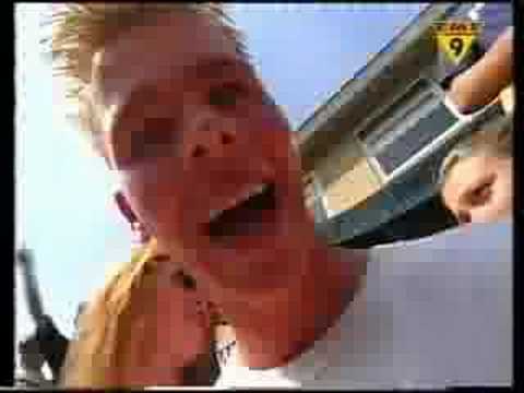 Titt'n - Ben je geil of wil je een koekje (TMF videoclip 1998)