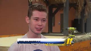 Grace Christian School students prepare float for Raleigh Christmas Parade