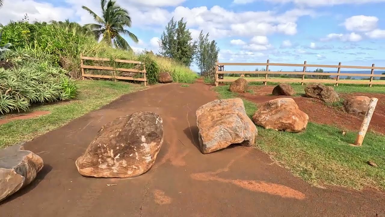 Papa’a Bay Beach Trail Video