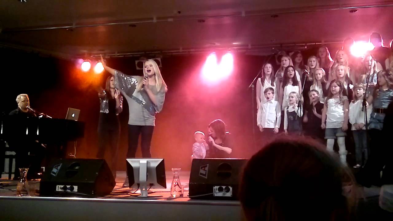 Lisa and Sofie Børud - I dag