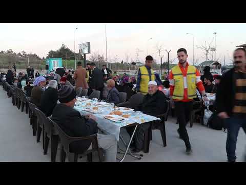 HALİLİYE’DE RAMAZAN BEREKETİ İFTAR SOFRASI İLE YAŞATILIYOR