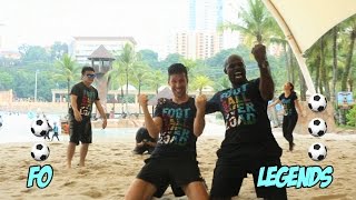 S5 E40: Beach Soccer vs Luis Garcia & George Boateng screenshot 1
