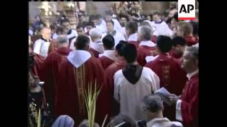 Pilgrims celebrated Palm Sunday in Jerusalem and Gaza City on Sunday morning. Palm Sunday commemorat
