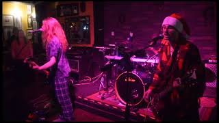 Sarra Cenia - Live Set @ Erins Pub - December 22nd, 2024