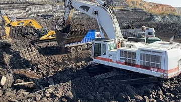 Caterpillar 385C And Caterpillar 365C Excavators Loading Coal On Trucks - Interkat SA