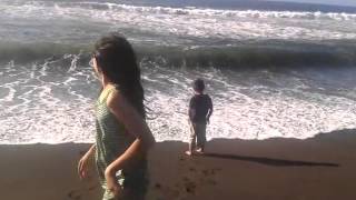 Mis hijos en playa Rinconada Octava Region Chile