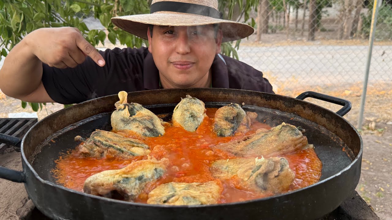 CHILES RELLENOS DE CARNE Y QUESO!!COCINANDO CON EL PRIMO !!