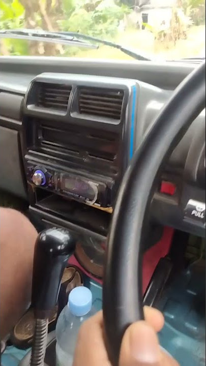 Enak banget kalo lagi bawa mobil sambil dengerin musik😅😅