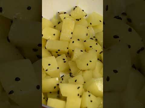 How to Make Perfect Bengali Luchi Torkari at Home | Soft Luchi with Aloo Curry