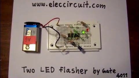 Two LED  flasher by gate of IC4011