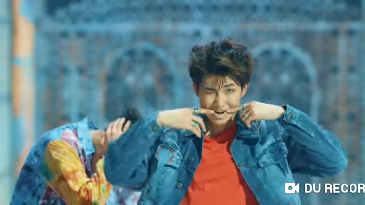 BTS "*Fake love*" cover full YouTube