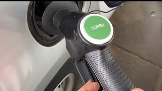 How to refuel your Smart ForTwo with super 95 gas How to get super petrol Smart For Two DIY