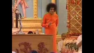 Sathya Sai Baba Aarti