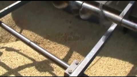 Combining and Unloading Barley 09