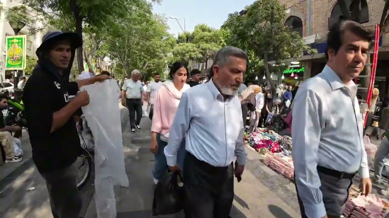 İRAN'DA TÜRKÇE KONUŞARAK GEZMEK 🇮🇷 | Tahran Sokakları