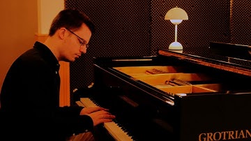 Morunas - Winter Days (Official Video)