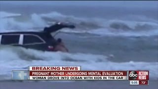 Daytona Beach police were warned about woman who drove into ocean