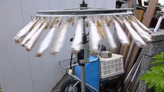 自作 回転魚干し機 - YouTube