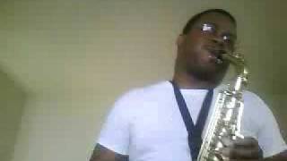 Jennifer Hudson, Saxophone