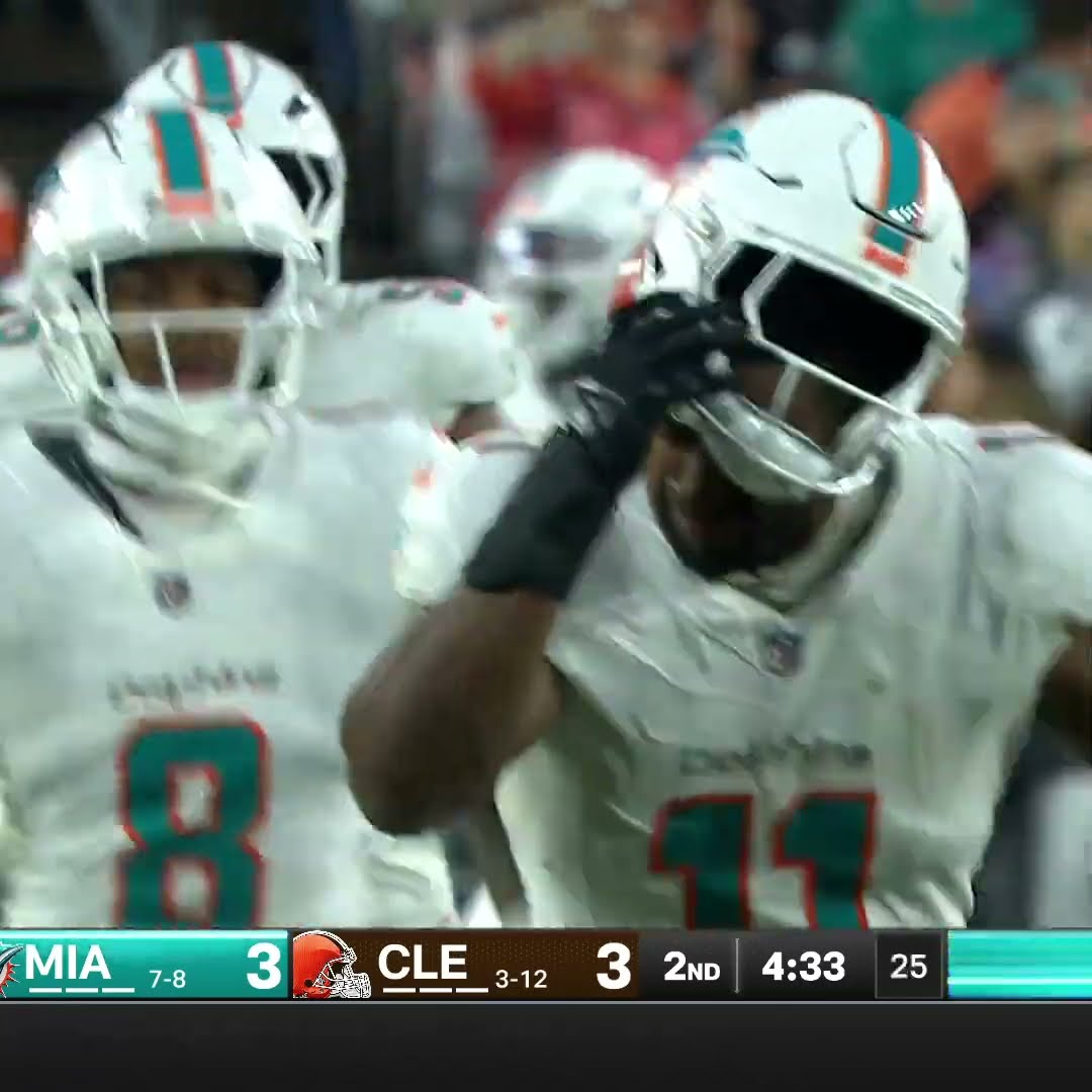 Tyrel Dodson intercepts the Dorian Thompson-Robinson pass vs. Cleveland Browns