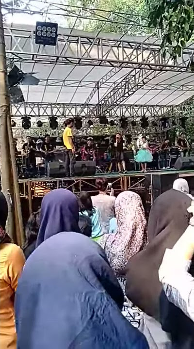ADA DIA DUET SAMA KA DINDA SK GROUP - CHELSEA RINTIK