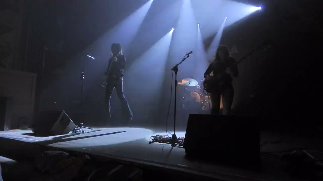 Capsula I Kafe Antzokia 18 12 2025