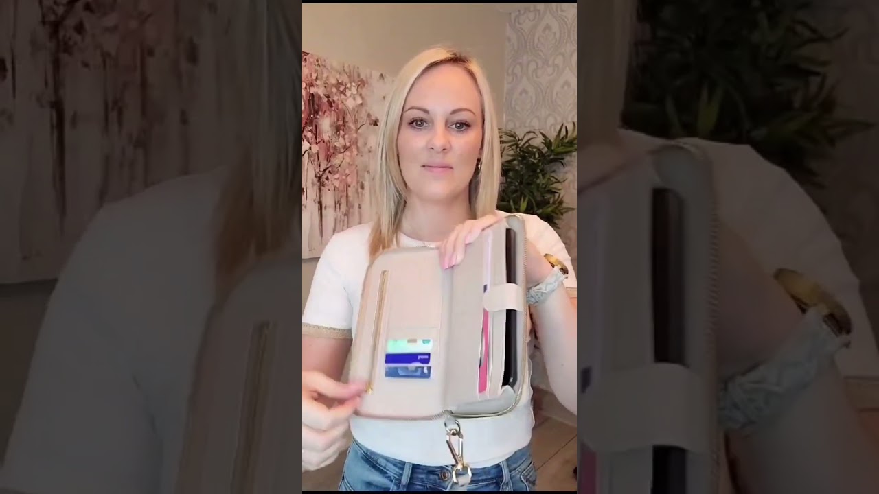 Flaunta Essential Purse in Taupe 