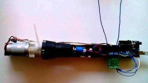 Arduino + Pololu High-Power Motor Driver 18v25 CS + DC Motor